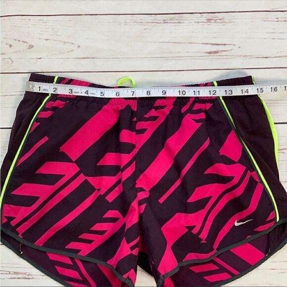 Nike Dri-Fit Running Shorts Size Medium - Picture 7 of 11